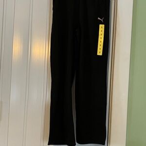 Woman’s Puma Straight Leg Fleece Lined Sweatpants
